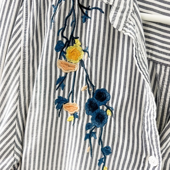 Laju Navy Striped Collared Button Down Floral Embroidery Accent Size Large - Picture 3 of 8